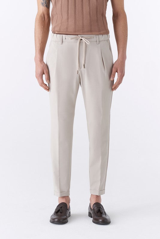 Pantalone jogger spigato con elastico in vita