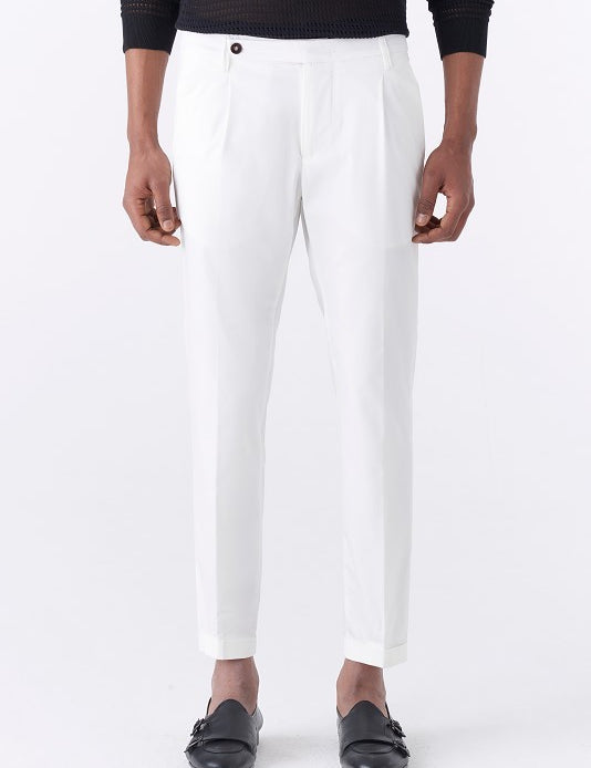 Pantalone taglio classico con pinces