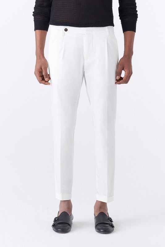 Pantalone taglio classico con pinces