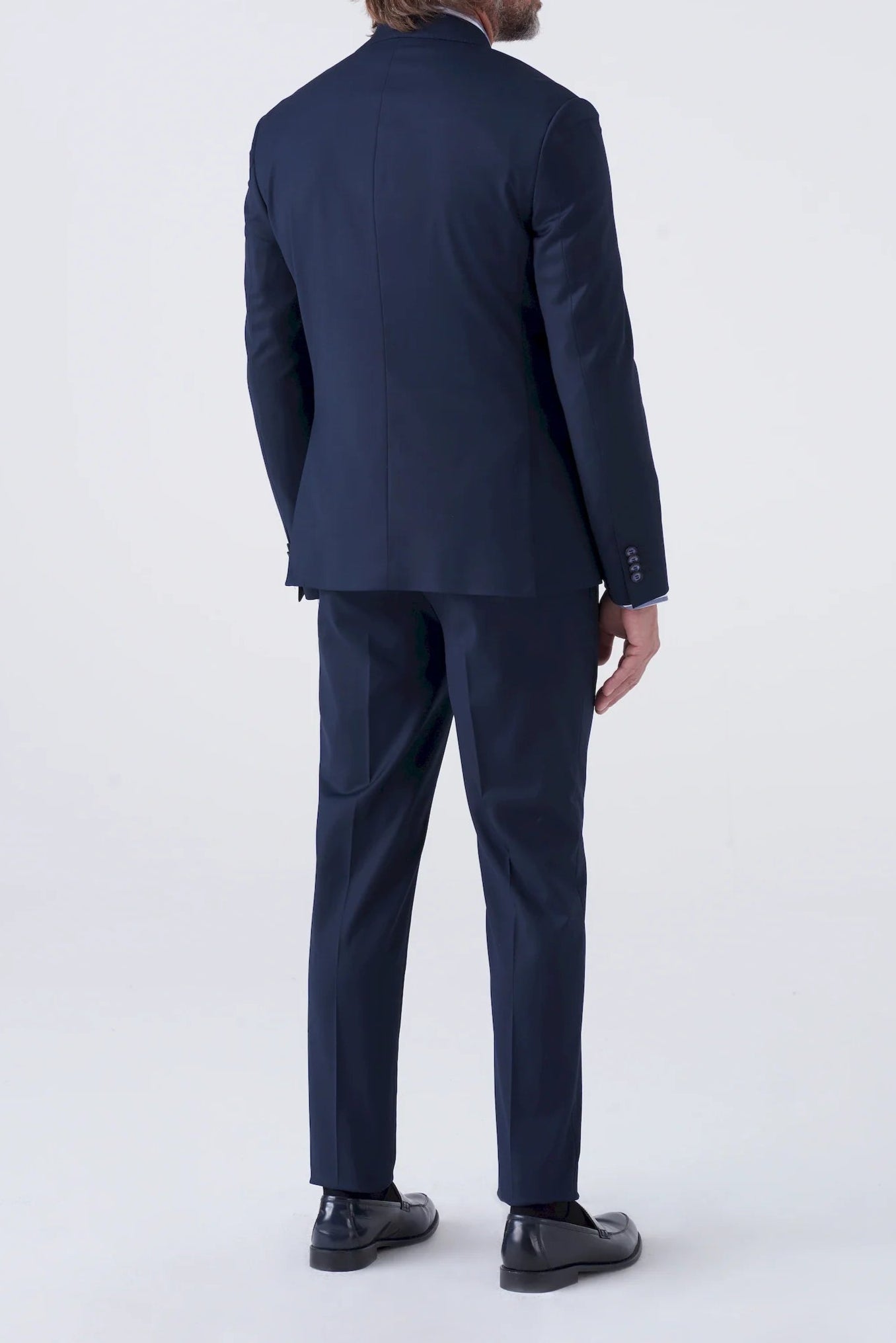 Abito doppiopetto con rever largo