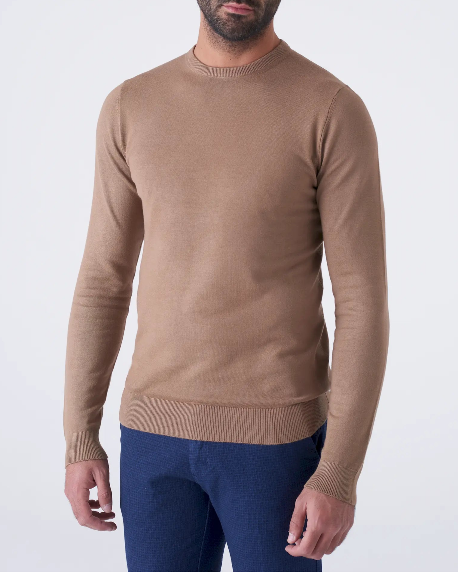 Girocollo basic a tinta unita Colore: Cammello