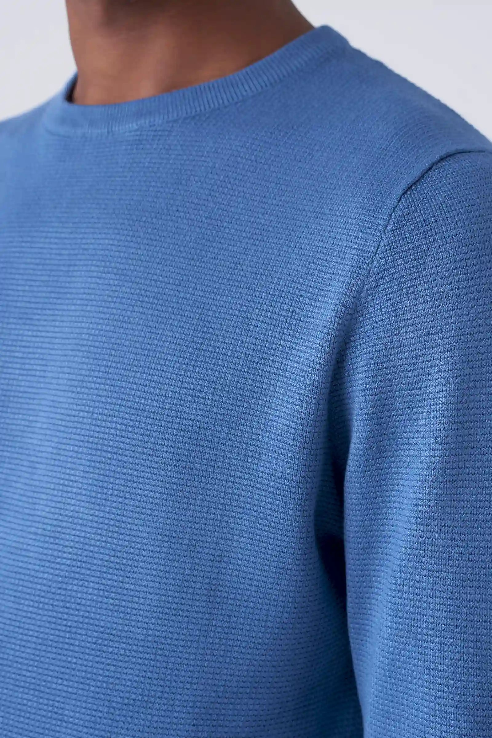 Girocollo con Trama Intarsiata Elegante