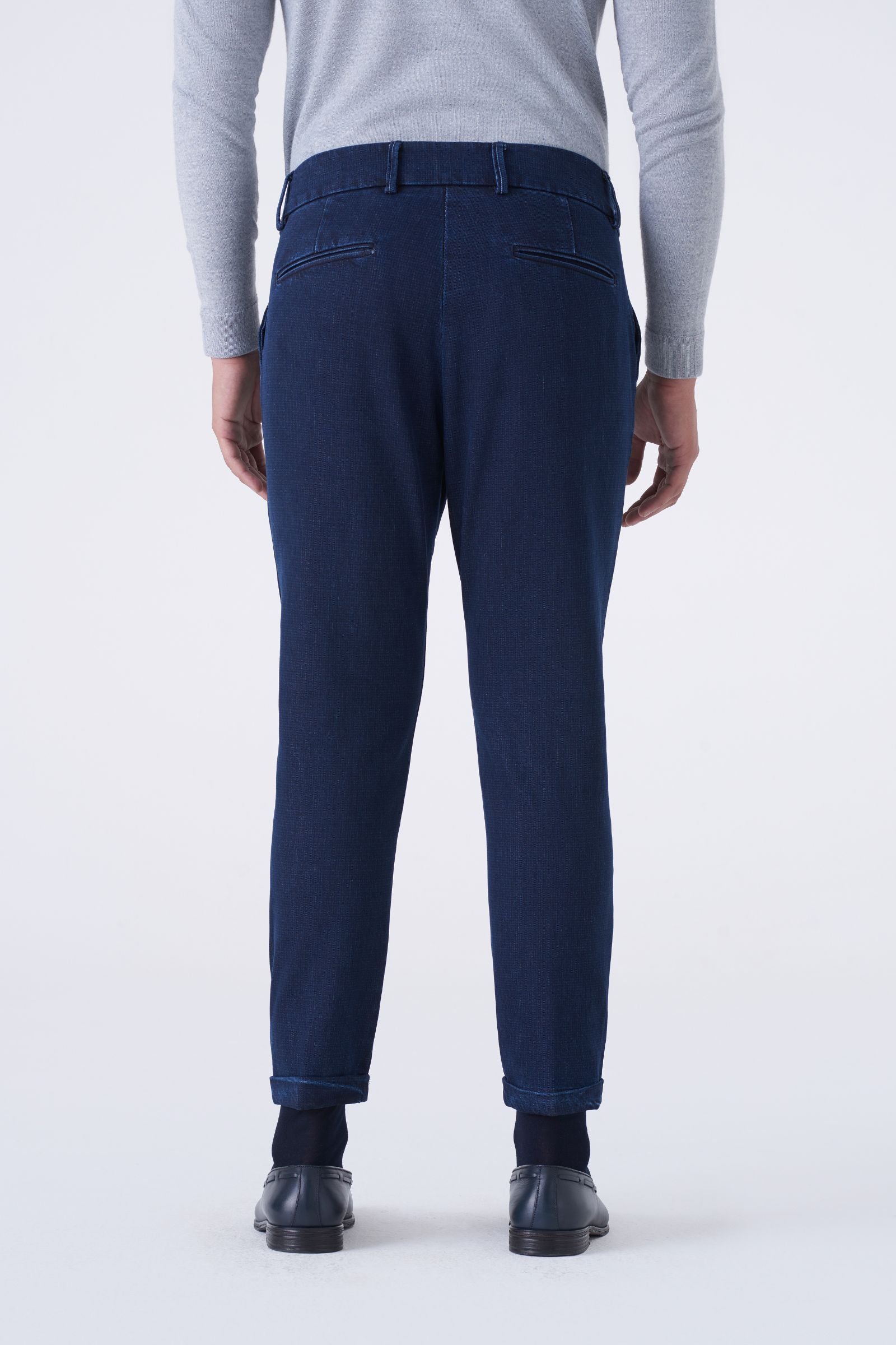 Jeans vita alta con doppia pinces microfantasia