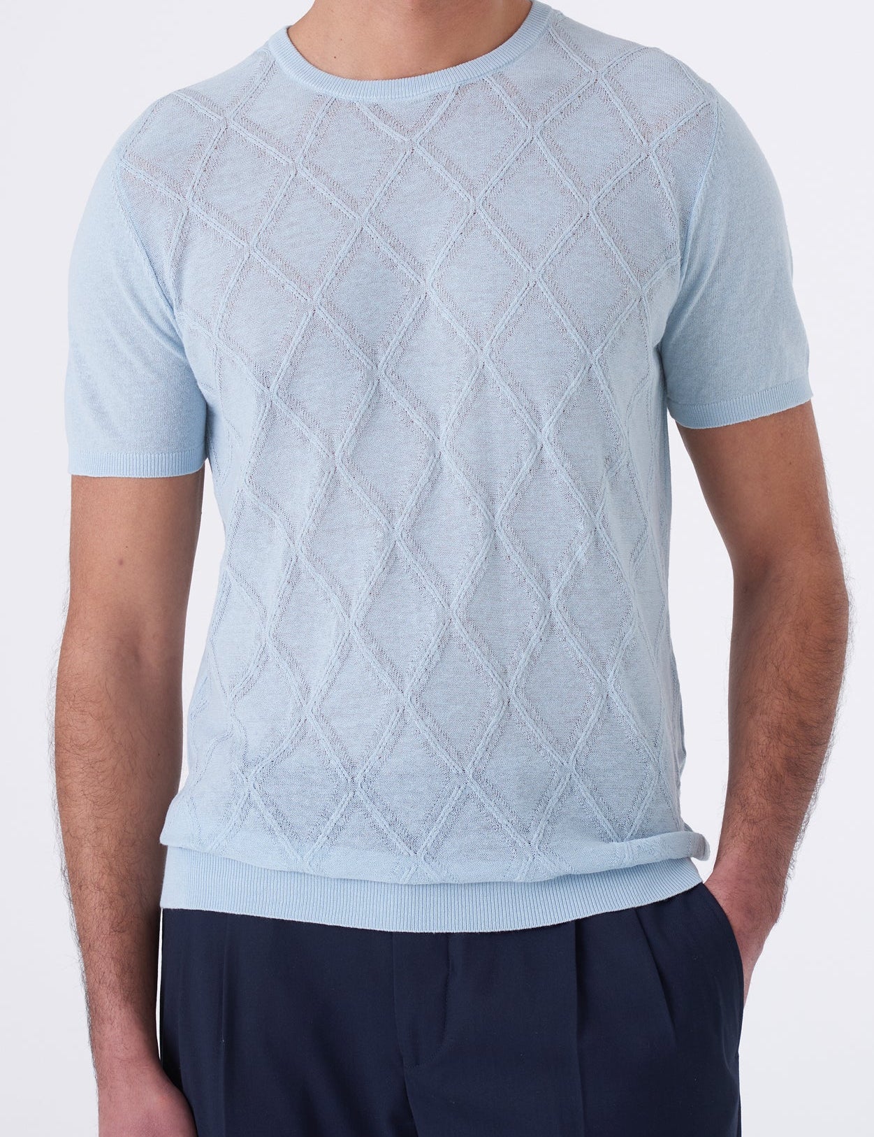 Maglia in filo con intarsio a rombo