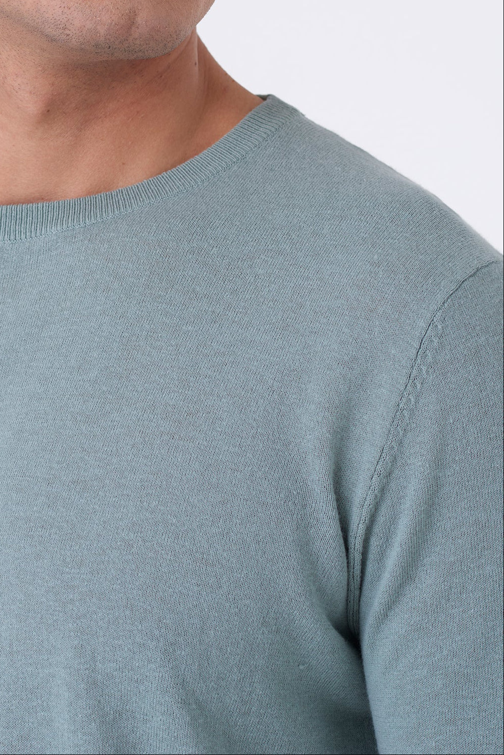 Maglia girocollo uomo in cotone high twist