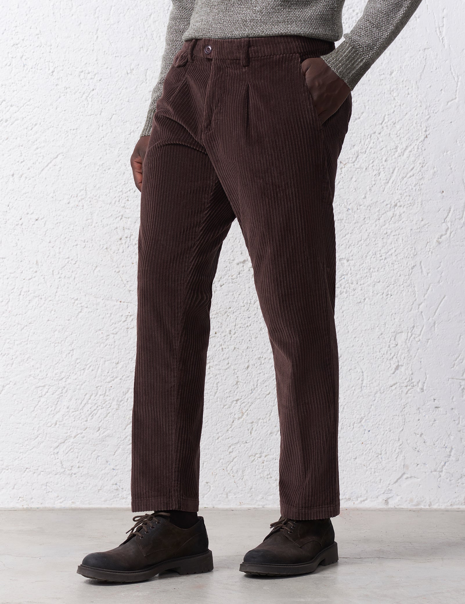look2b-pa581stone-hitchman_3.jpg