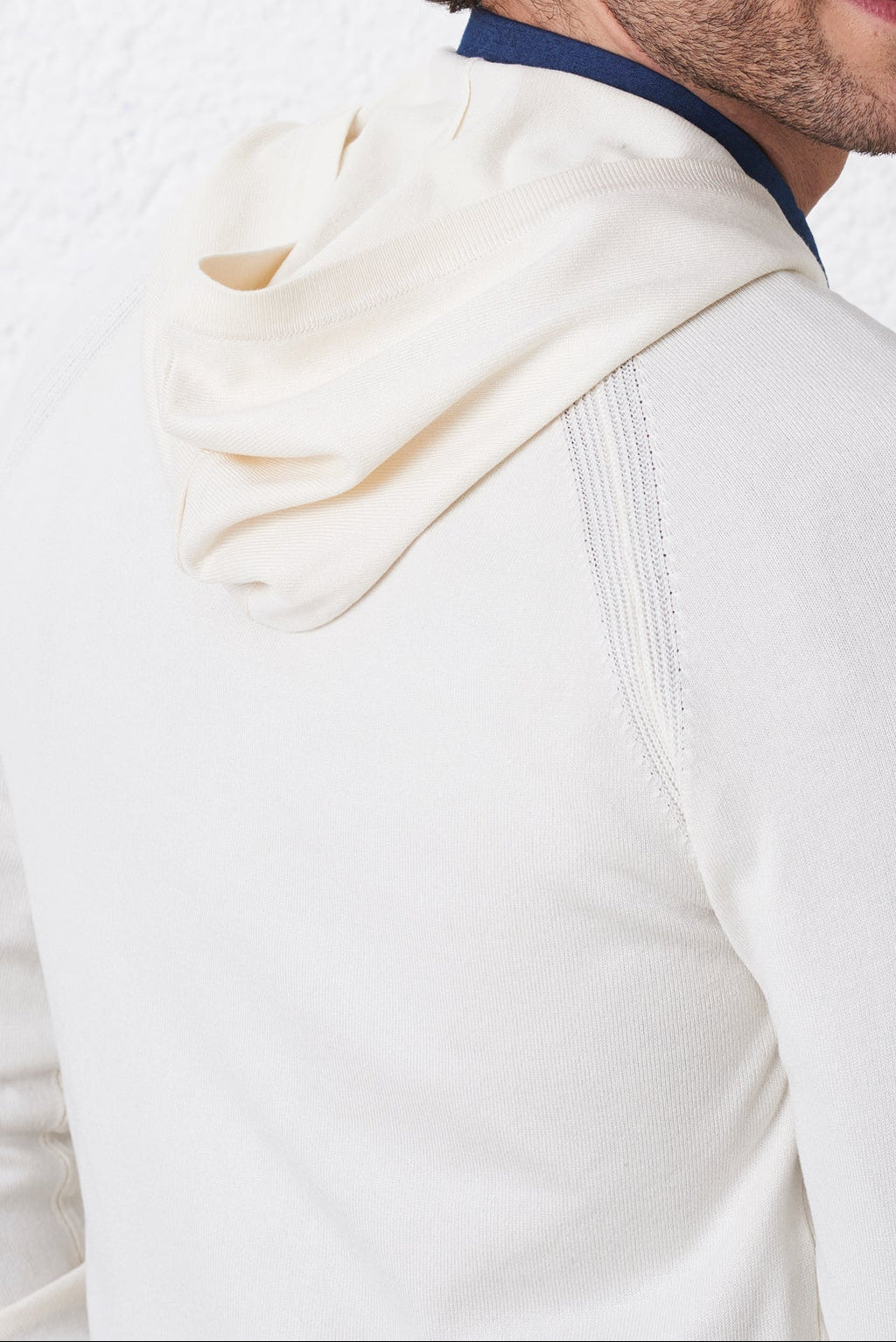 Cardigan con Cappuccio e Zip