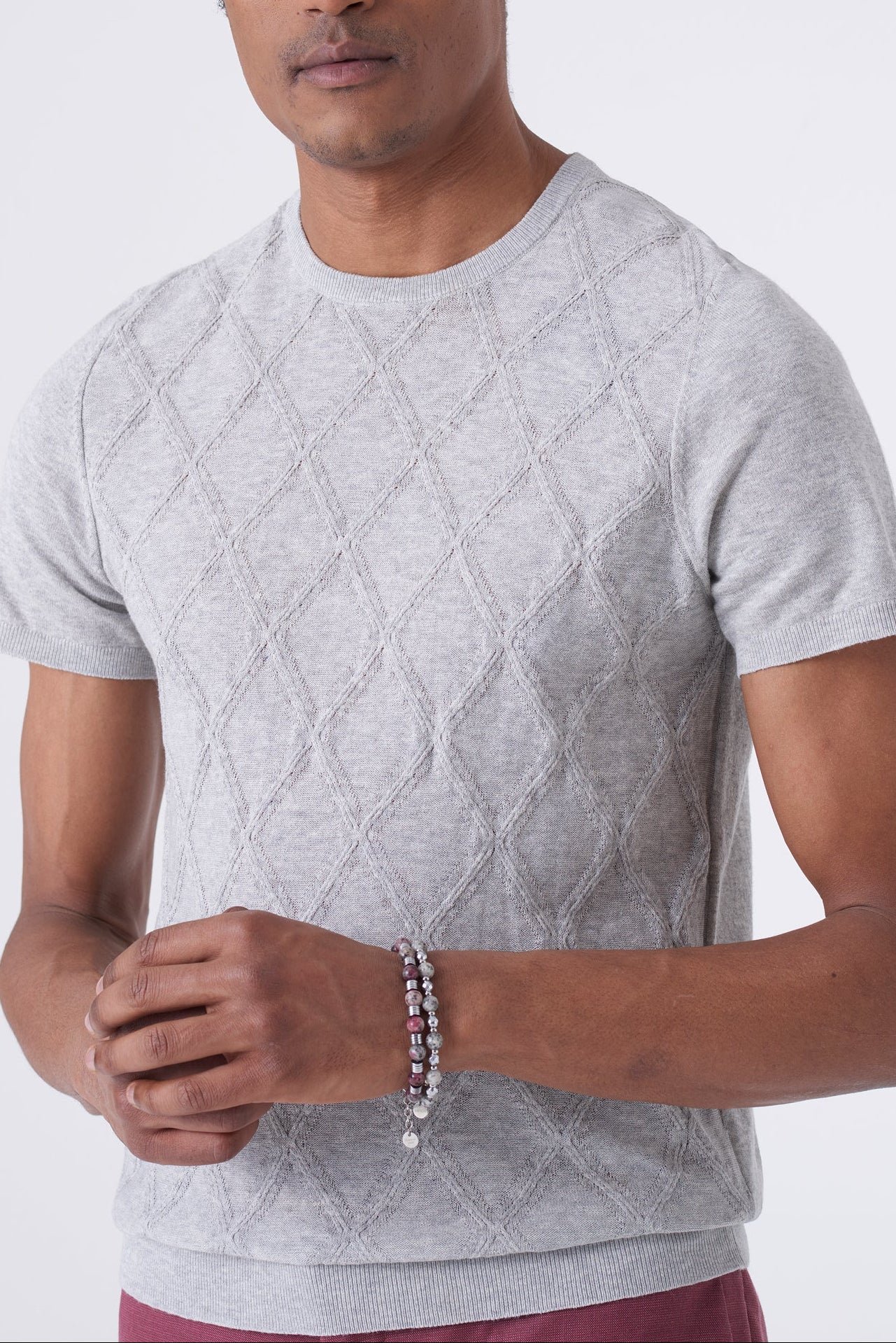 Maglia in filo con intarsio a rombo