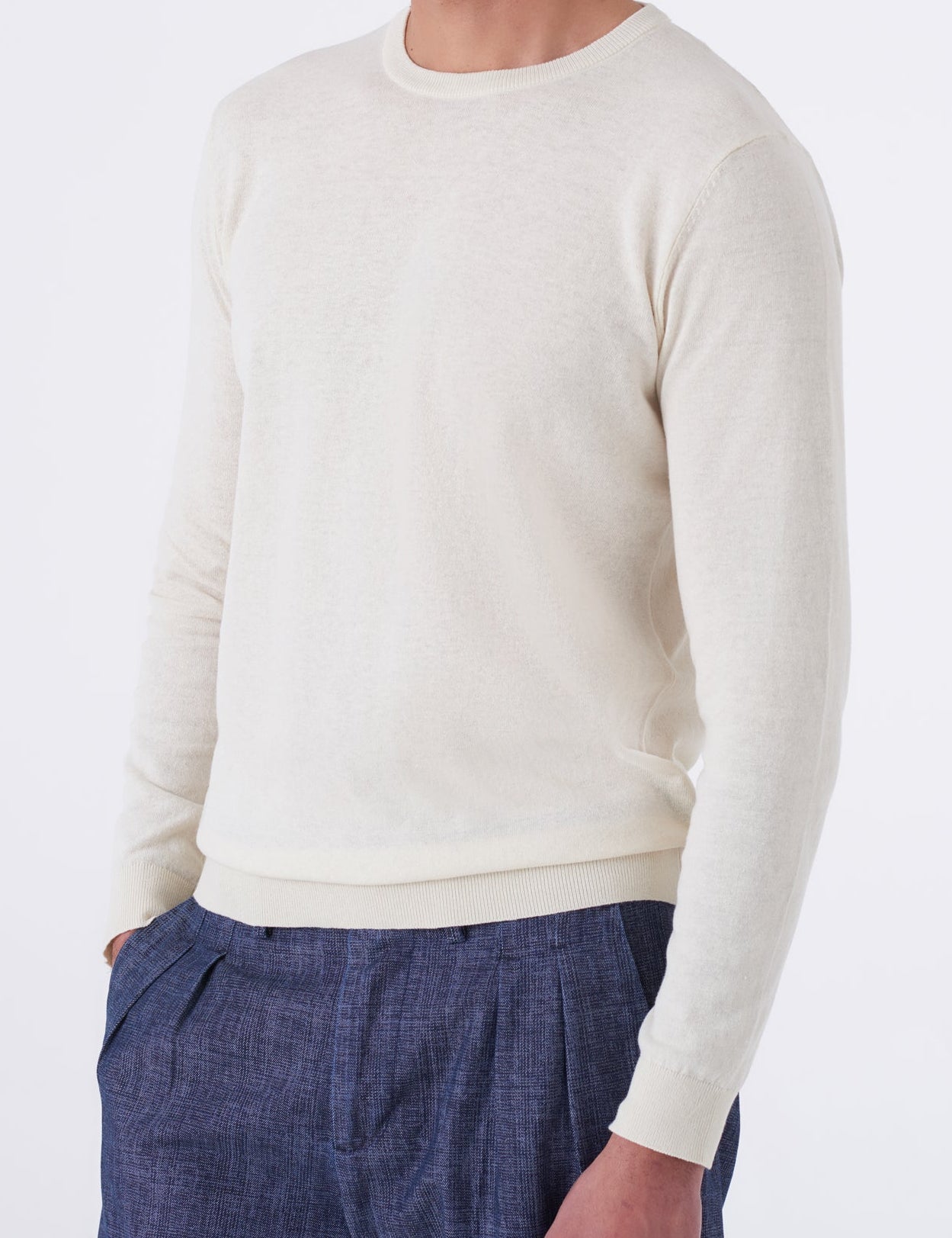 Maglia girocollo in cotone high twist