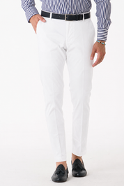 Pantalone basic slim fit