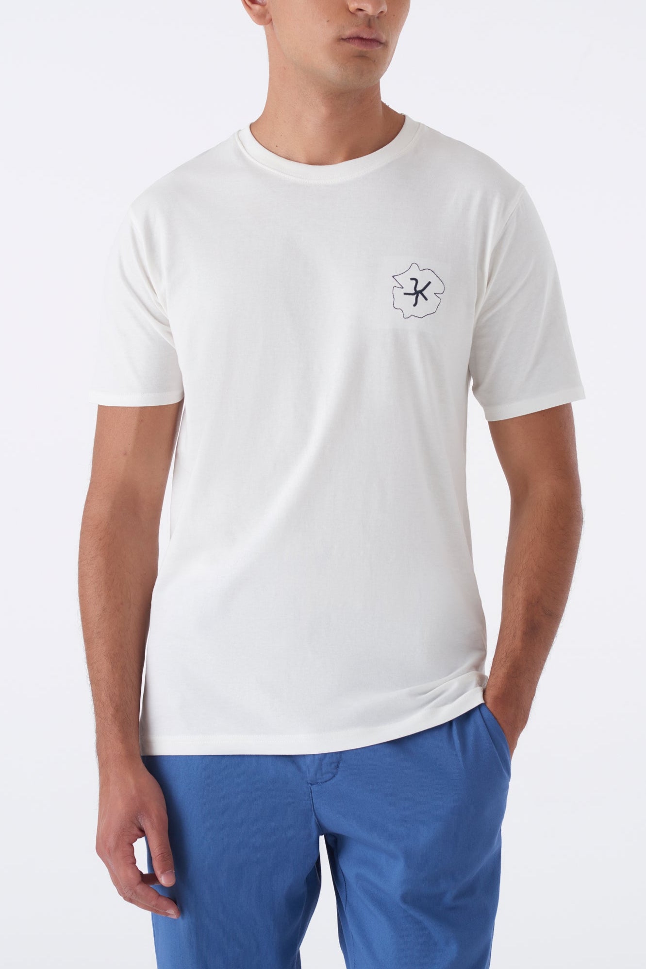 T-shirt basic ricamo