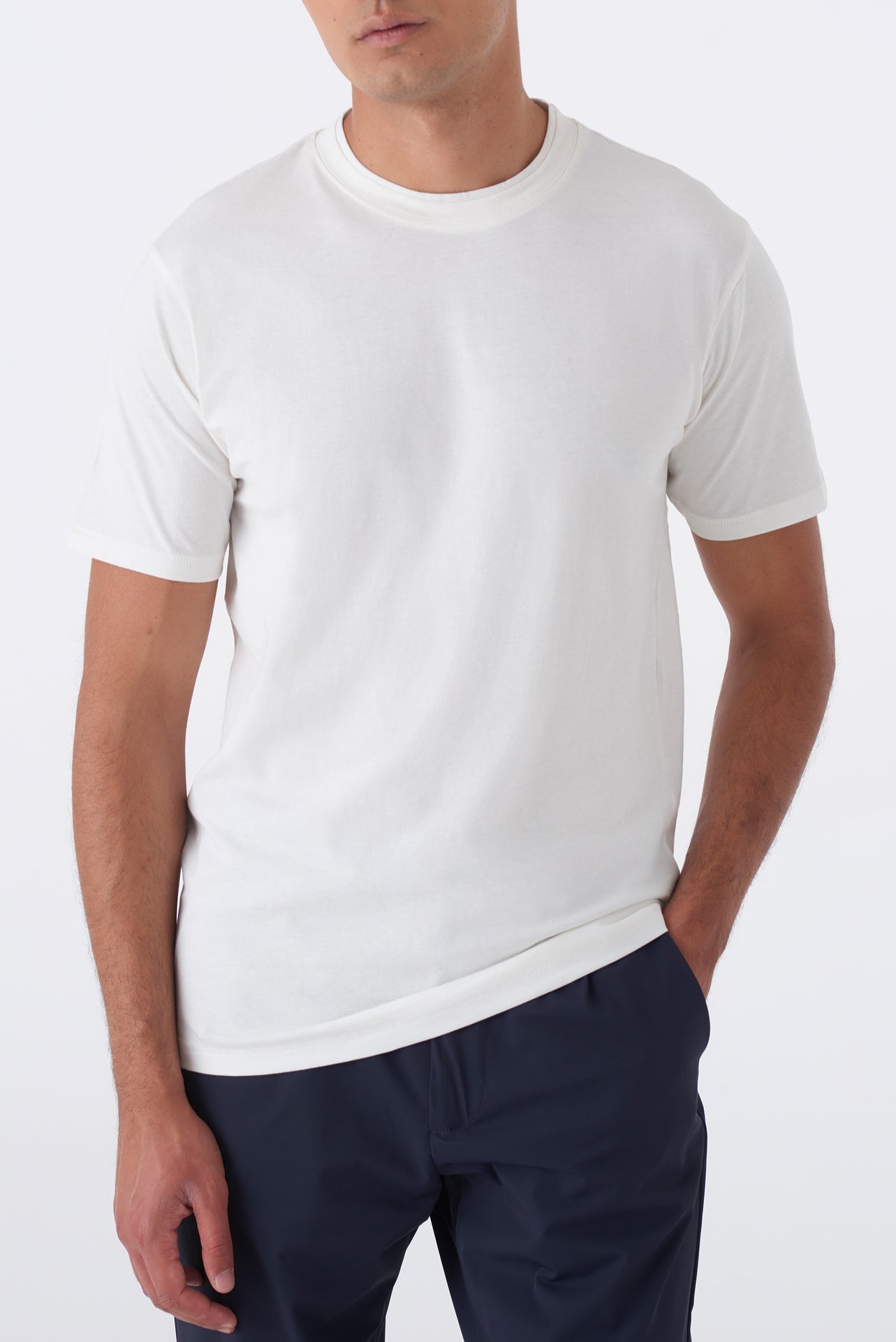 T-shirt basic doppio collo